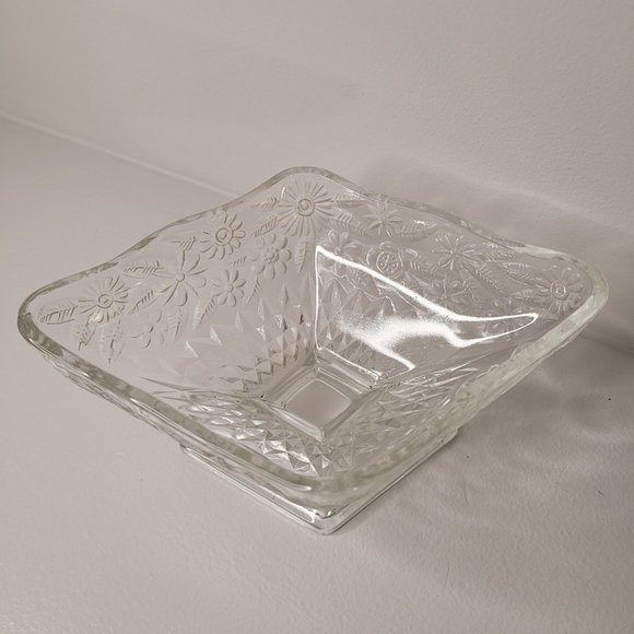 ๐ Vintage Indiana Glass Floral Candy Dish & Ashtray Set - Picture 8 of 8